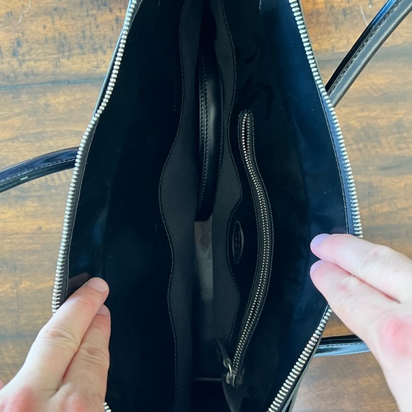 TOD’S Shoulder Bag - Picture 9 of 13